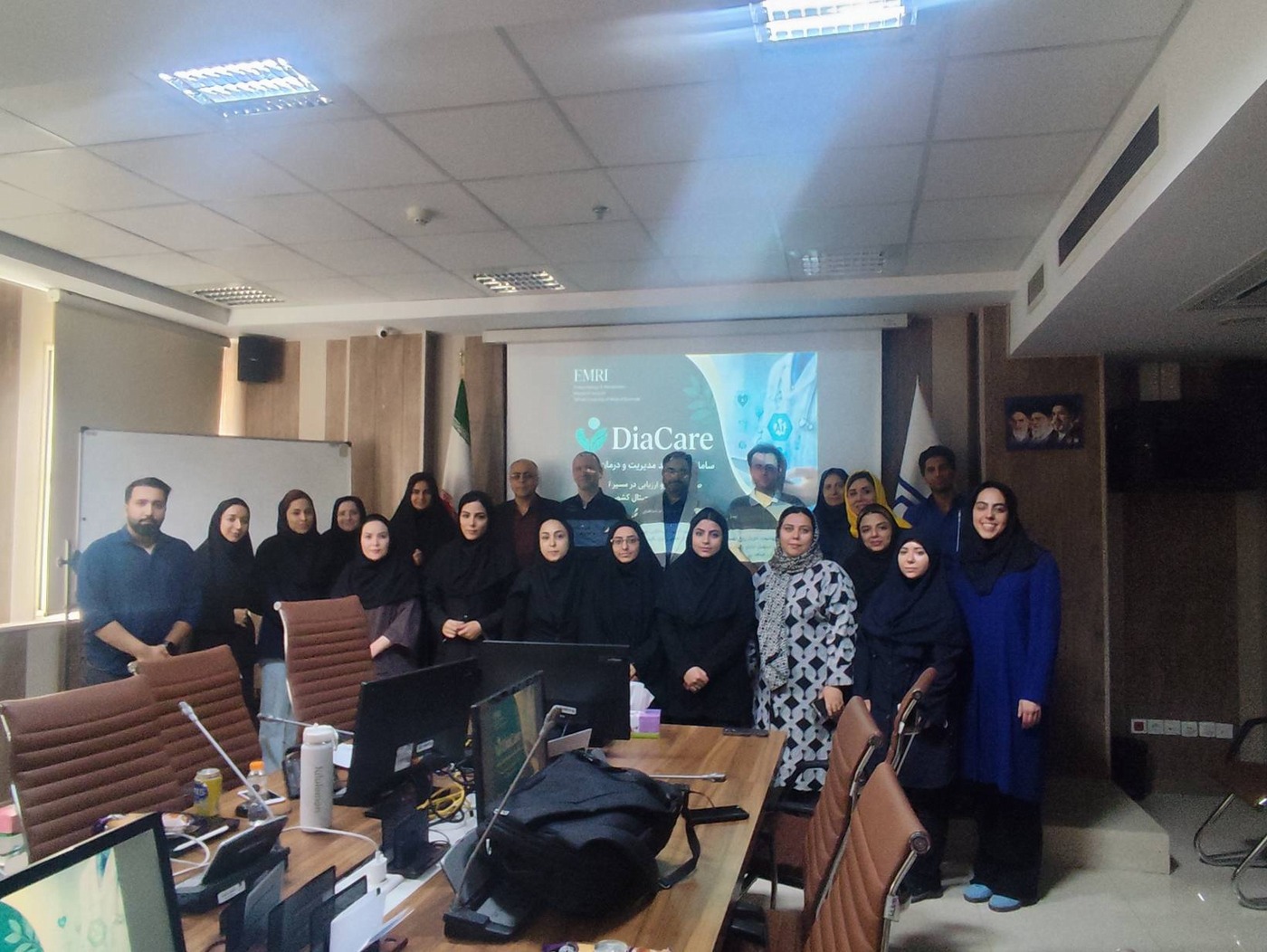 کارگاه آموزشی آشنایی با سامانه هوشمند مدیریت و مراقبت از بیماران دیابتی (DiaCare) 